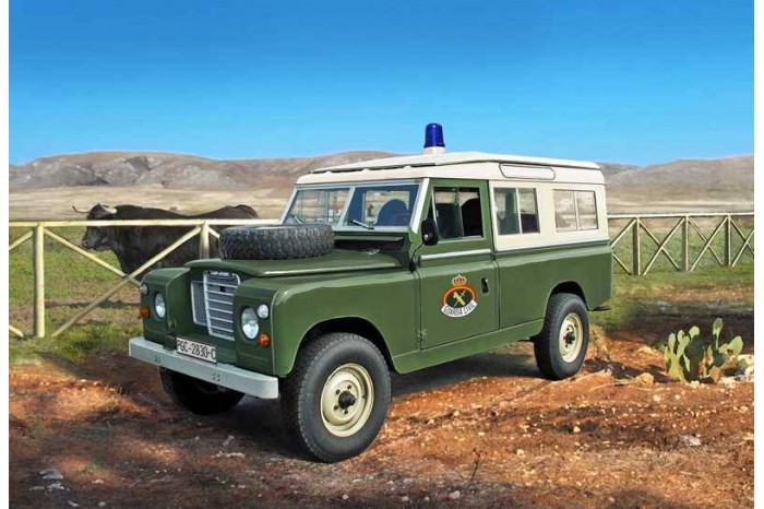 Model Kit auto 6542 – LAND ROVER III 109 „Guardia Civil“ (1:35)