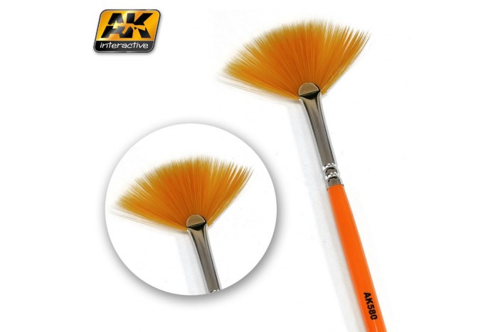 FAN SHAPE WEATHERING BRUSH - AK580