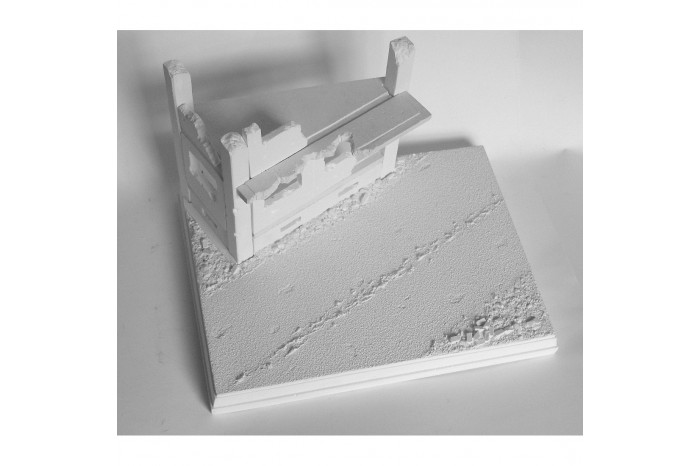 Pobořený dům u cesty - 3N18