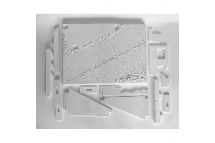 Pobořený dům u cesty - 3N18