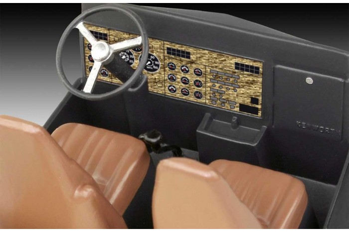 Plastic ModelKit auto 07446 - Kenworth T600 (1:32)