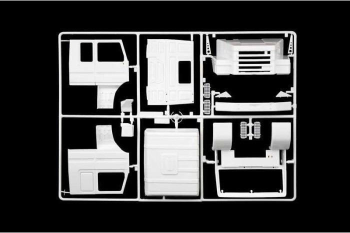 Model Kit truck 3937 - Scania T143H 6x2 (1:24)