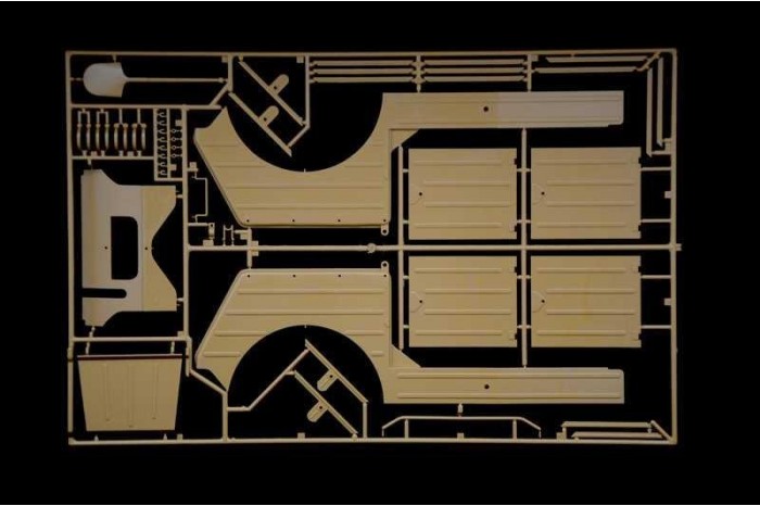 Model Kit military 7405 - Kdf.1 Typ 82 Kübelwagen (1:9)