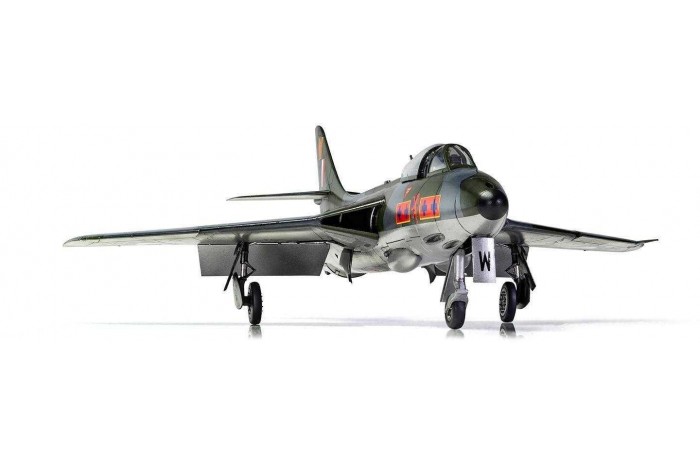 Classic Kit letadlo A09185 - Hawker Hunter F6 (1:48)