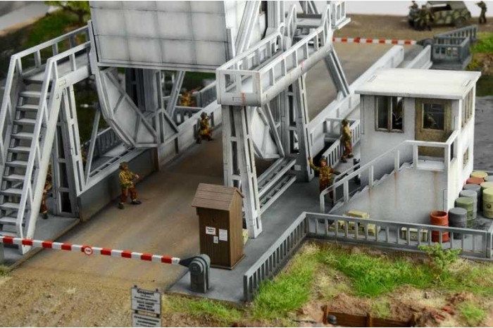 Model Kit diorama 6194 - Pegasus Bridge Airborne Assault (1:72)