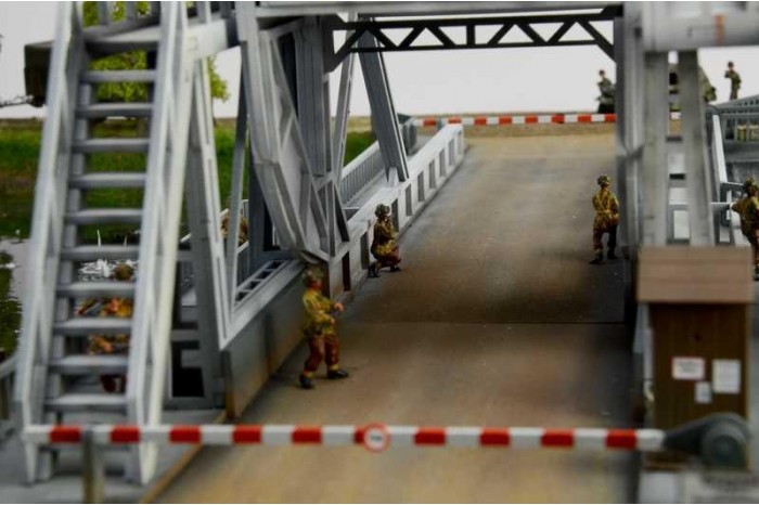 Model Kit diorama 6194 - Pegasus Bridge Airborne Assault (1:72)