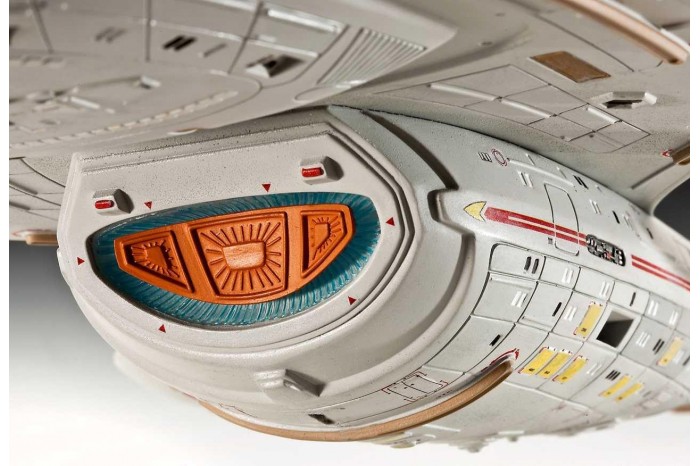Plastic ModelKit Star Trek 04992 - U.S.S. Voyager (1:670)