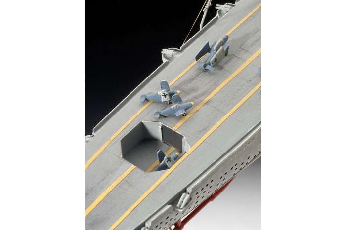 Plastic ModelKit loď 05164 - German Aircraft Carrier GRAF ZEPPELIN (1:720)