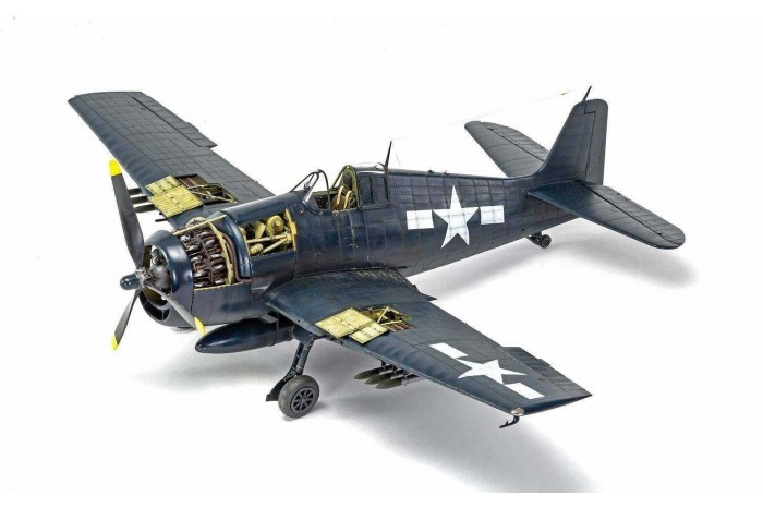 Classic Kit letadlo A19004 - Grumman F6F5 Hellcat (1:24)