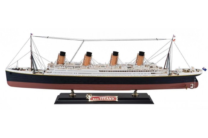 Gift Set loď A50146A - RMS Titanic (1:400)