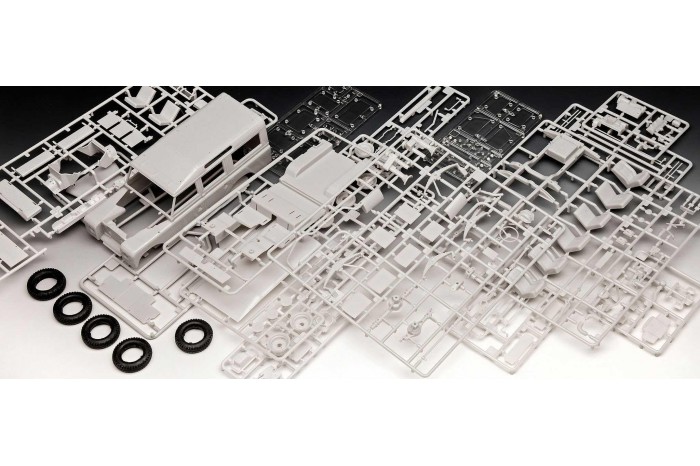 Plastic ModelKit auto 07047 - Land Rover Series III (1:24)