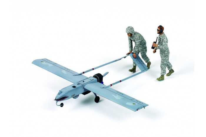 Model Kit letadlo 12117 - U.S.ARMY RQ-7B UAV (1:35)