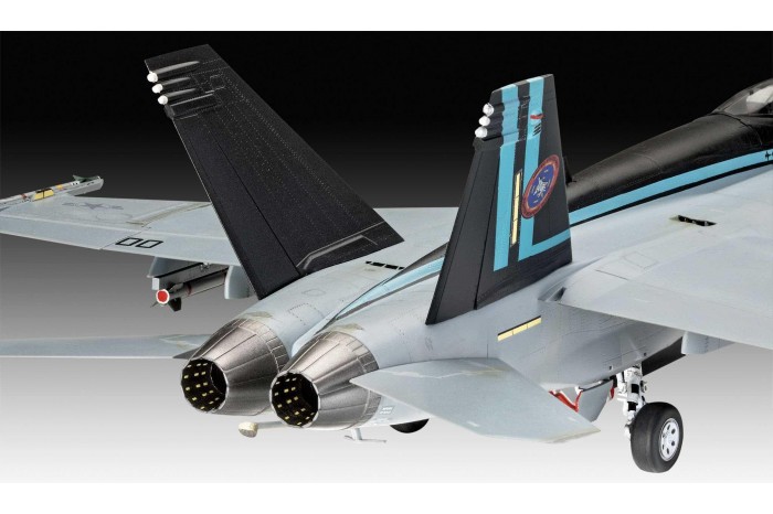 Plastic ModelKit letadlo 03864 - F/A-18E Super Hornet "Top Gun" (1:48)