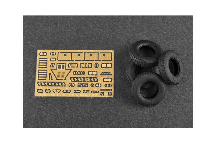 Soviet 5P71 Launcher with 5V27 Missile Pechora (SA-3B Goa) (1:35) - 02354