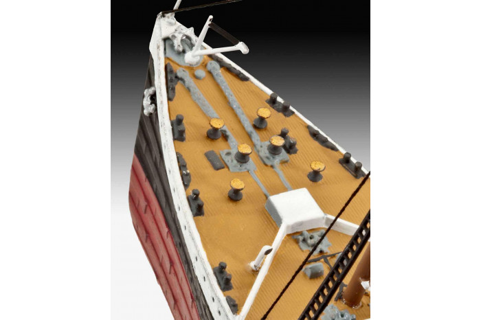 Plastic ModelKit loď 05210 - R.M.S. TITANIC (1:700)