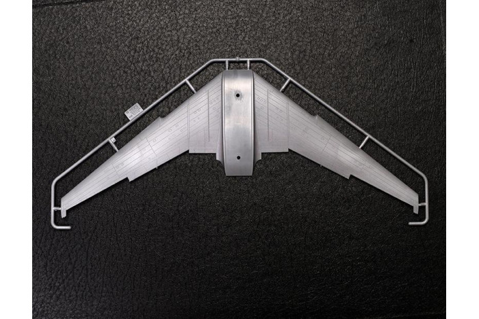 Model Kit letadlo 7013 - Ilyushin IL-62M (1:144)