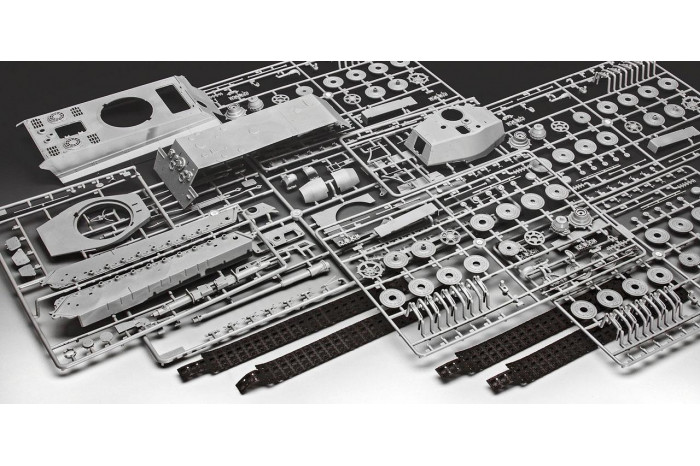 Plastic ModelKit tank 03249 - Tiger II Ausf. B (Henschel Turret) (1:35)