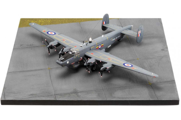 Classic Kit letadlo A11005 - Avro Shackleton AEW.2 (1:72)