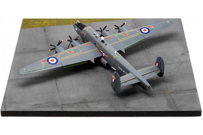Classic Kit letadlo A11005 - Avro Shackleton AEW.2 (1:72)