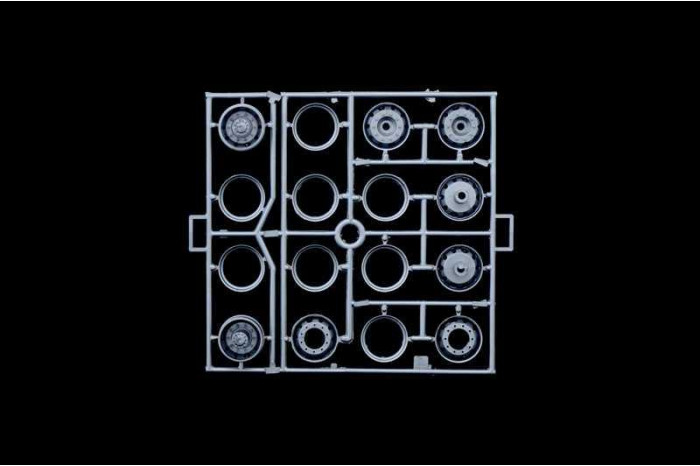 Model Kit truck 3923 - VOLVO F-16 GLOBETROTTER (1:24)