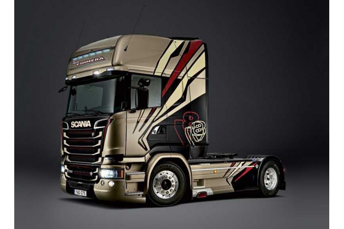 Model Kit truck 3930 - SCANIA R730 STREAMLINE "TEAM CHIMERA" (1:24)