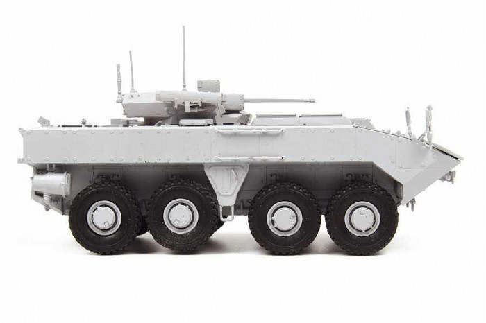 Model Kit military 5040 - BMP "Bumerang" 8x8 APC (1:72)