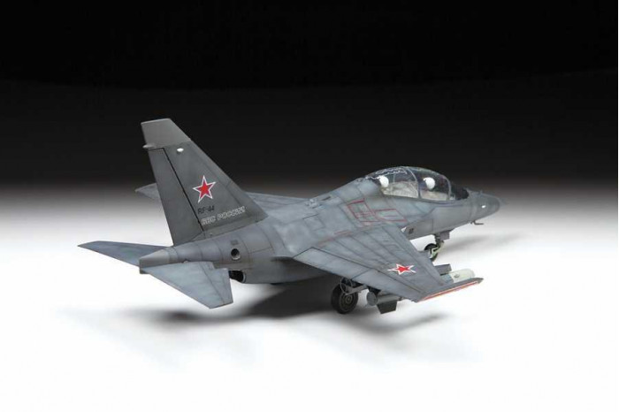 Model Kit letadlo 4818 - YAK-130 Russian Light Bomber (1:48)