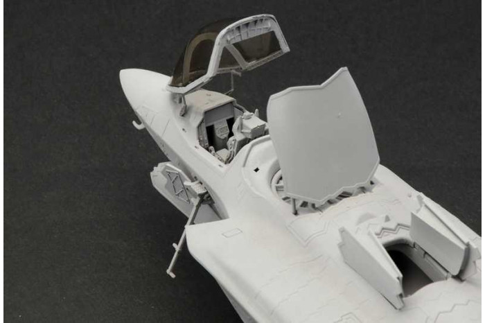 Model Kit letadlo 2810 - F-35B STOVL version (1:48)