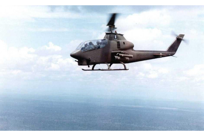 Plastic ModelKit vrtulník 03821 - AH1G Cobra (1:32)