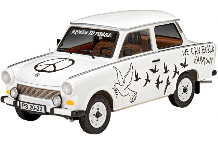 Plastic ModelKit auto 07713 - Trabant 601S "Builder's Choice" (1:24)