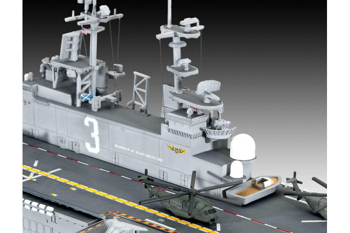 ModelSet loď 65178 - Assault Carrier USS WASP CLASS (1:700)