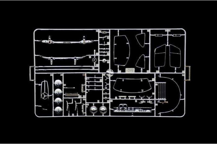 Model Kit auto 3612 - Mercedes-Benz 300 SL Gullwing (1:16)