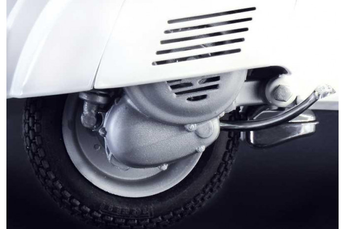 Model Kit motorka 4633 - VESPA 125 PRIMAVERA (1:9)