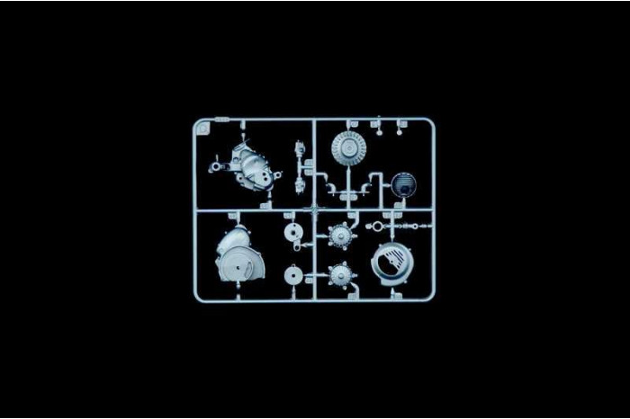 Model Kit motorka 4633 - VESPA 125 PRIMAVERA (1:9)