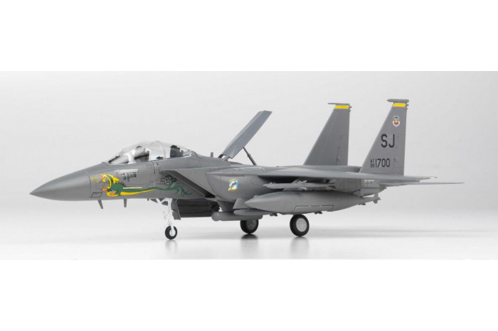 Model Kit letadlo 12550 - USAF F-15E "333rd Fighter Squadron" (1:72)