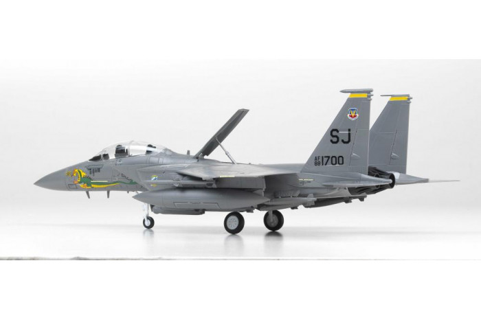 Model Kit letadlo 12550 - USAF F-15E "333rd Fighter Squadron" (1:72)