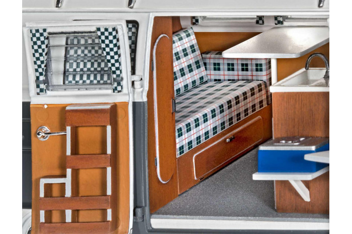 Plastic ModelKit auto 07674 - VW T1 Camper (1:24)