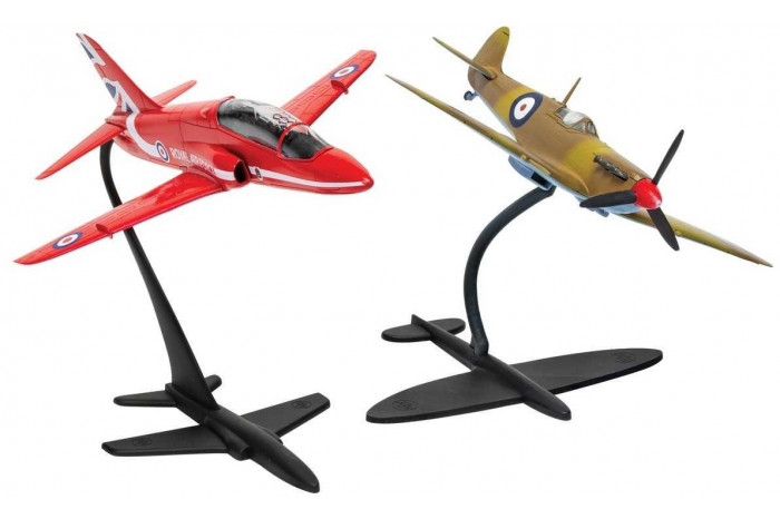 Gift Set letadla A50187 - Best of British Spitfire and Hawk (1:72)
