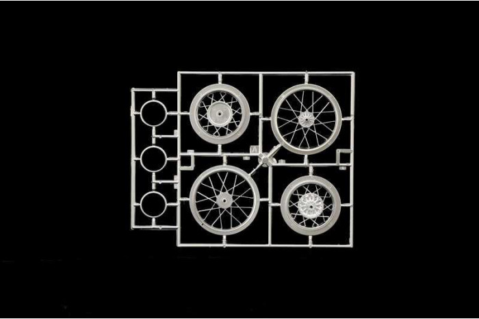 Model Kit motorka 4641 - BMW 1000 Dakar 1985 (1:9)