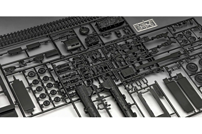 Plastic ModelKit lokomotiva 02166 - Standard express locomotive 03 class with tender (1:87)