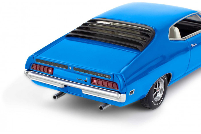 Plastic ModelKit MONOGRAM auto 4534 - 1970 Ford Torino Cobra (1:25)