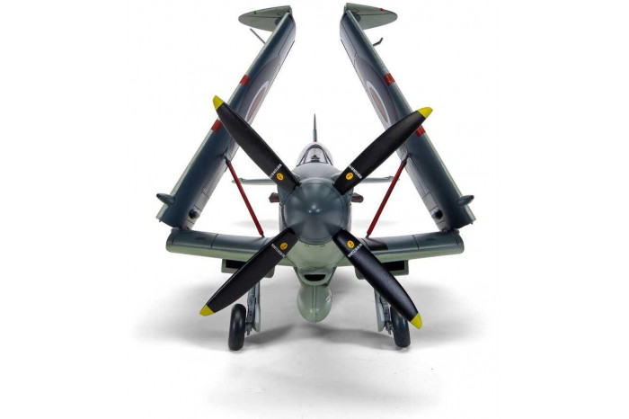 Classic Kit letadlo A06102A - Supermarine Seafire F.XVII (1:48)