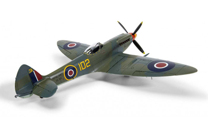 Classic Kit letadlo A06102A - Supermarine Seafire F.XVII (1:48)