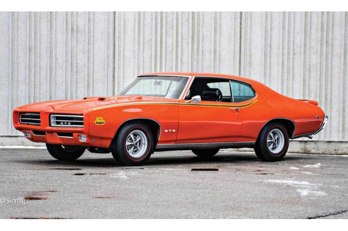 Plastic ModelKit MONOGRAM auto 4530 - 69 Pontiac GTO "The Judge" 2N1 (1:24)