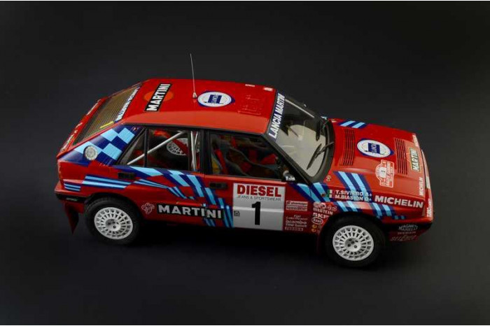 Model Kit auto 4712 - Lancia Delta HF Integrale Sanremo 1989 (1:12)