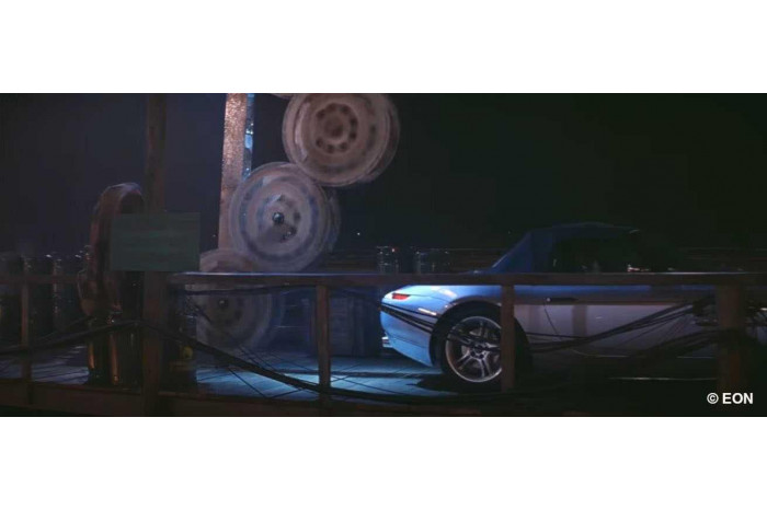 Gift-Set James Bond 05662 - "The World Is Not Enough" BMW Z8 (1:24)