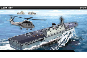 Model Kit loď 14216 - ROK NAVY DOKDO (LPH 6111) MCP (1:700)