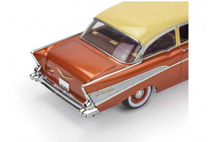 Plastic ModelKit MONOGRAM auto 4551 - 57 Chevy Bel Air (1:25)