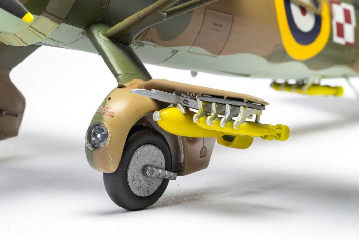 Classic Kit letadlo A07116 - Westland Lysander Mk.I/Mk.III (1:48)