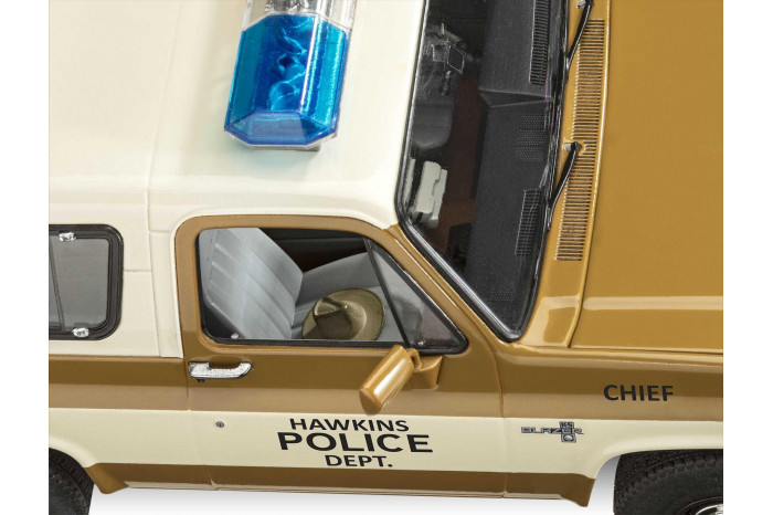 Plastic ModelKit STRANGER THINGS auto 07724 - 1985 Chevrolet K5 Blazer (1:25)